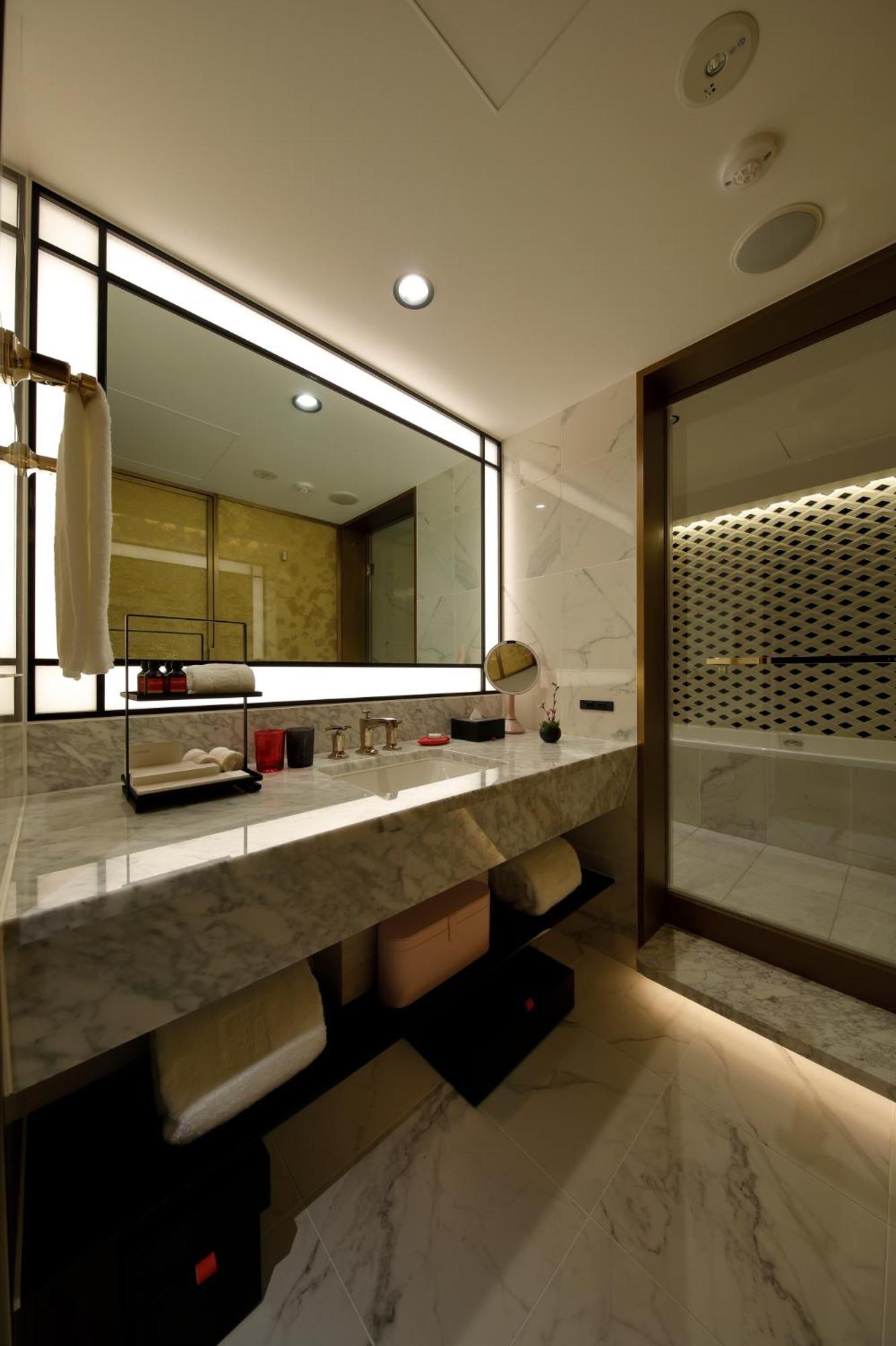 Fauchon Hotel Kyoto - A Member Of The Leading Hotels Of The World Exterior photo